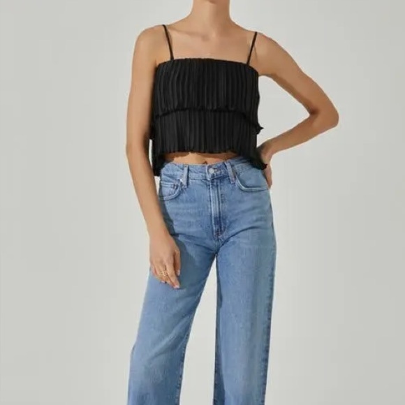 ASTR The Label Pleated Tiered Convertible Camisole | Size: Small | NWT - Picture 7 of 8